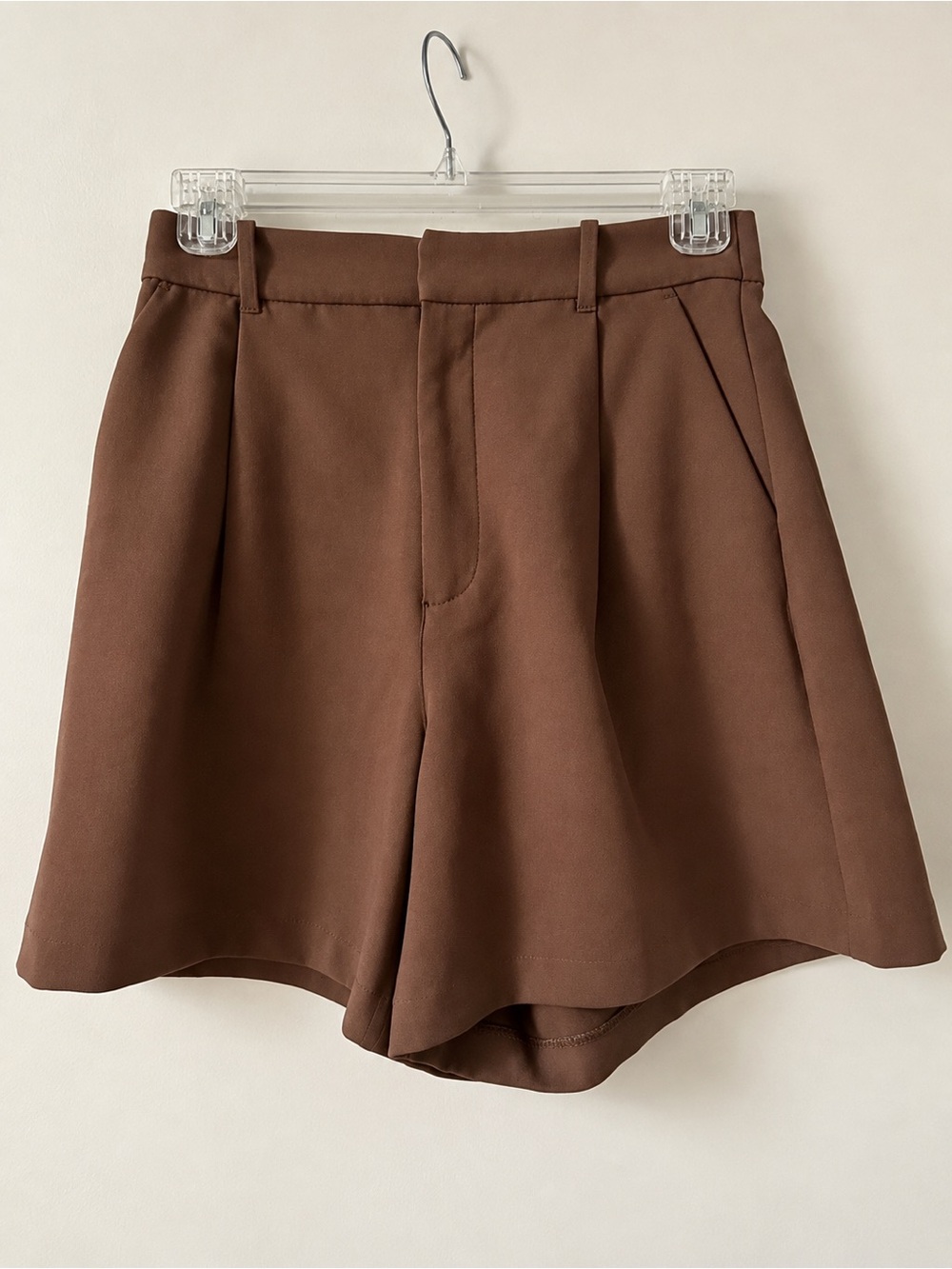 Abercrombie & Fitch Brown Tailored High Rise Pleated Shorts Size M